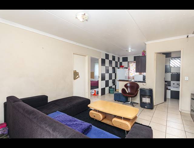 2 BEDROOM APARTMENT FOR SALE IN RUGBY